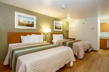 HomeTowne Studios by Red Roof Philadelphia-Maple Shade NJ