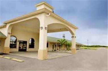 Riviera Inn and Suites