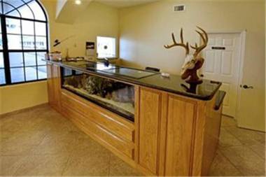 Riviera Inn and Suites