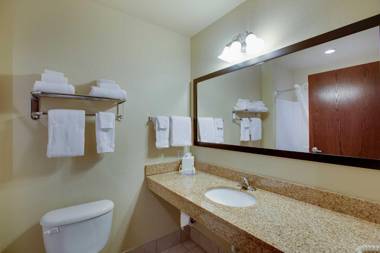 Cobblestone Inn & Suites - Clintonville