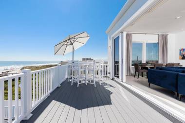 Beach Dream 7 Bedrooms Beach Front Private Heated Pool WiFi Sleeps 16