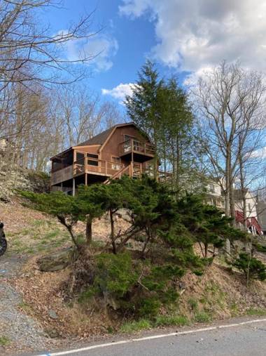 Saw Creek Cabin - Regent Hilltop