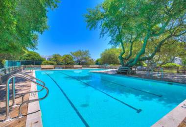 GTS27 - Seaside Retreat