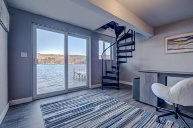 Modern Winnipesaukee Lake Front Retreat Naples