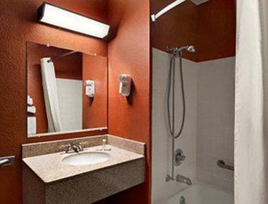 Super 8 by Wyndham Kalamazoo