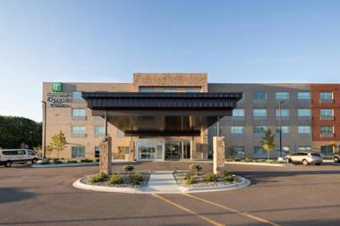 Holiday Inn Express & Suites - Kalamazoo West an IHG Hotel