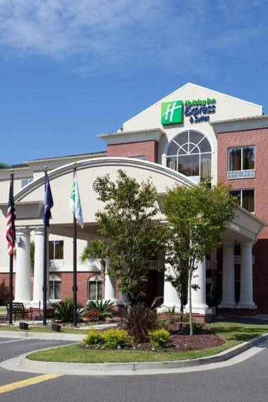 Holiday Inn Express Hotel & Suites Charleston - North an IHG Hotel