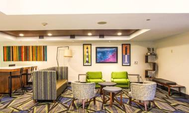 Holiday Inn Express Hotel & Suites Charleston - North an IHG Hotel