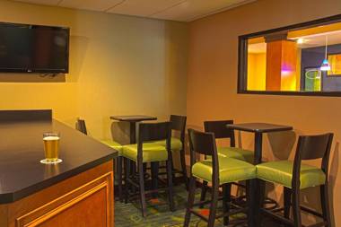 Fairfield Inn & Suites by Marriott Charleston Airport/Convention Center