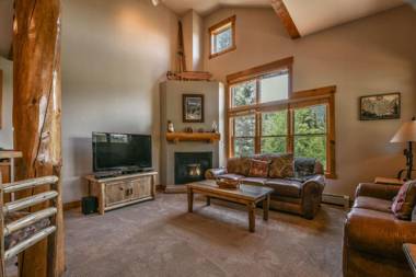 Trappers Crossing 8753