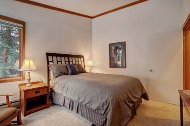 Tennis Townhomes 1326