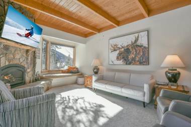 Tennis Townhomes 1319