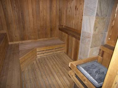 EWJP Edgewater Studio 1 Bath Lakeside Keystone