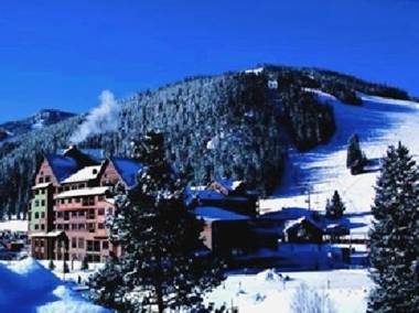 Zephyr Mountain Lodge