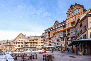 Ski In Out Luxury Condo #1221 Hot Tub Great Views - FREE Activities & Equipment Rentals Daily