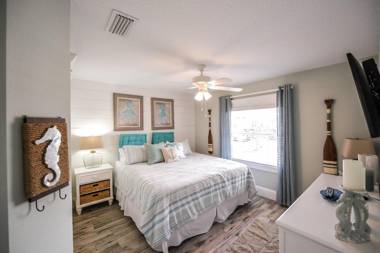 Fanta-Sea on the Beach 49 by Beachside Management