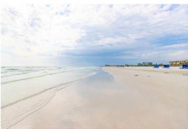 Jamaica Royal Beachfront by Beachside Management