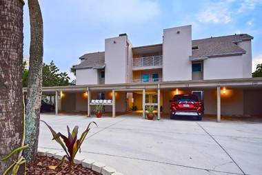 Beachview Delight; by Beachside Management