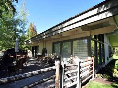 Saddle Rd Home - Private Home with a Great Yard and Sun Valley Resort Amenities