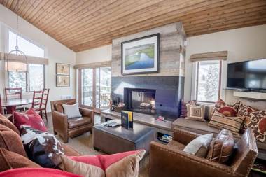 Wildflower Condo 655 - Third Floor Penthouse with Baldy Views & Sun Valley Pool