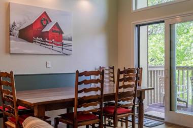 Bonne Vie Condo 2251 - New Listing! Great Views and Elkhorn Resort Amenities