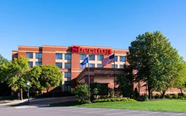 Sheraton Minneapolis West Hotel