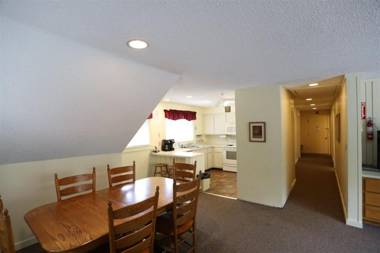 Inns of WV 301 2bd Waterville Valley