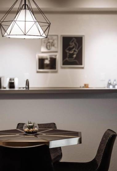 Montrose at Beverly Hills