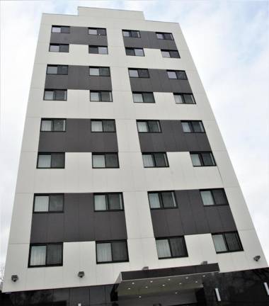 LIC Plaza Hotel
