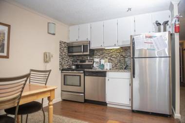 Stroll to Slopes Village Area Ski in-out MtLodge 304