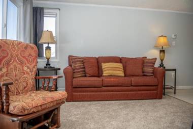 Stroll to Slopes Village Area Ski in-out MtLodge 242