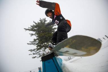 Stroll to Slopes Village Area Ski in-out MtLodge 308