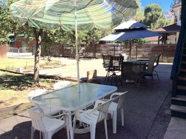 Kern Riverfront Lodge