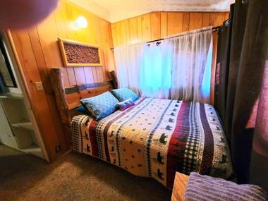 Green Cabin in Big Bear Lake