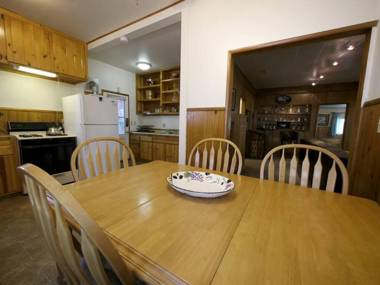 Green Cabin in Big Bear Lake