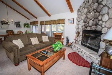 Bear Golf Inn-1218 by Big Bear Vacations