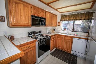 Bear Golf Inn-1218 by Big Bear Vacations