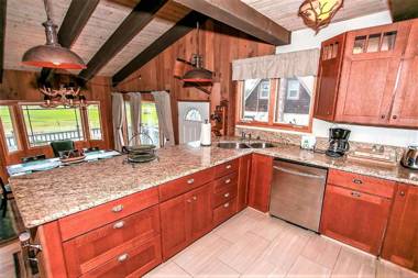 Golf & Ski Retreat-1443 by Big Bear Vacations