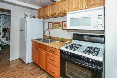 Sunrise Cottage-1800 by Big Bear Vacations