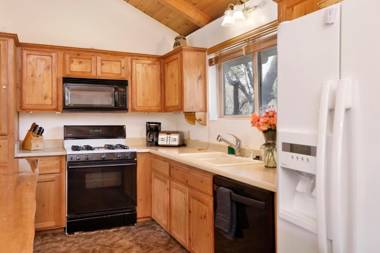 Scenic Retreat-1772 by Big Bear Vacations