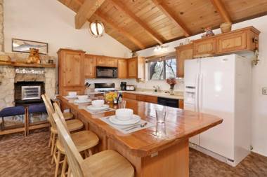 Scenic Retreat-1772 by Big Bear Vacations