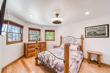 Bears Palace #2008 by Big Bear Vacations