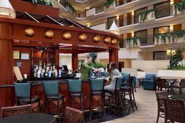 Embassy Suites Kansas City - Overland Park