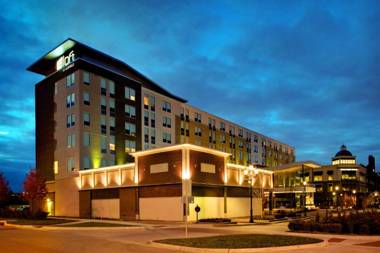 Aloft by Marriott Leawood-Overland Park
