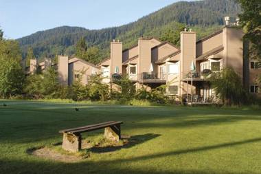 Whispering Woods Resort a VRI resort