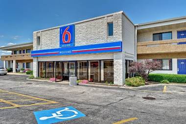 Motel 6-Villa Park IL - Chicago West