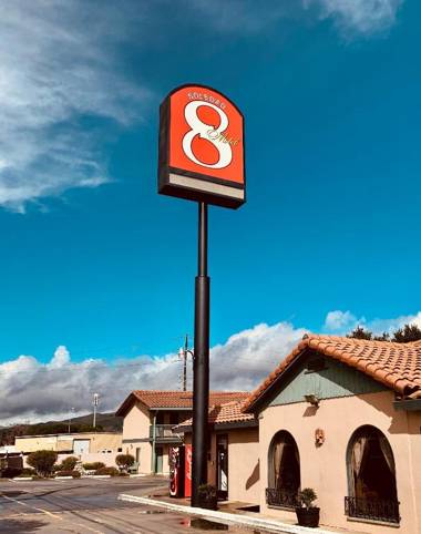 Soledad Motel 8