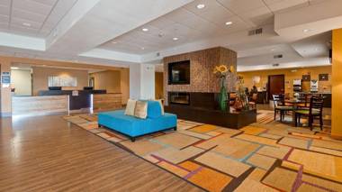 Best Western Plus Hiawatha Hotel