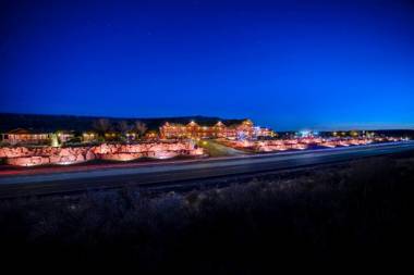 Desert Rose Resort & Cabins