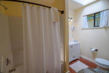 Inn at Buckhorn Cove